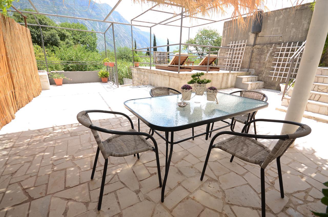 Stone House Dragutinovic Apartment Котор Екстериор снимка